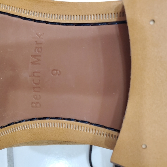 NWOB Bench Mark Nubuck Loafers - Picture 7 of 9